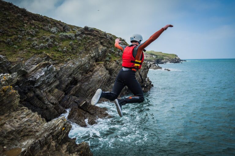 Coasteering: explora la costa de Vinaròs